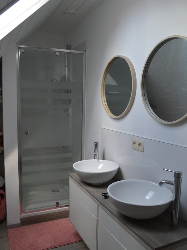 Badkamer vakantiewoning De Bossenaarshoeve in Maarkedal